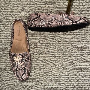 Women’s AEROSOLES Pink and Black Snake Pattern Deanna Loafers